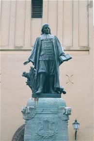 Gerhardt-statue.jpg